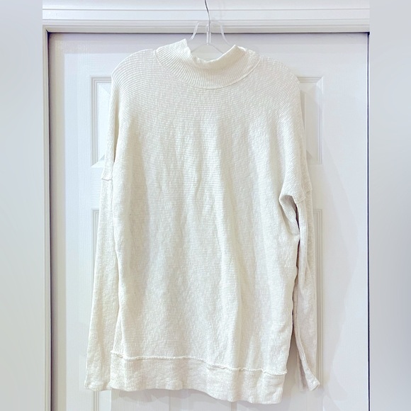 We The People White Sweater - Picture 1 of 3